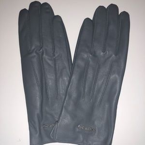 BN Calvin Klein grey sheepskin leather gloves